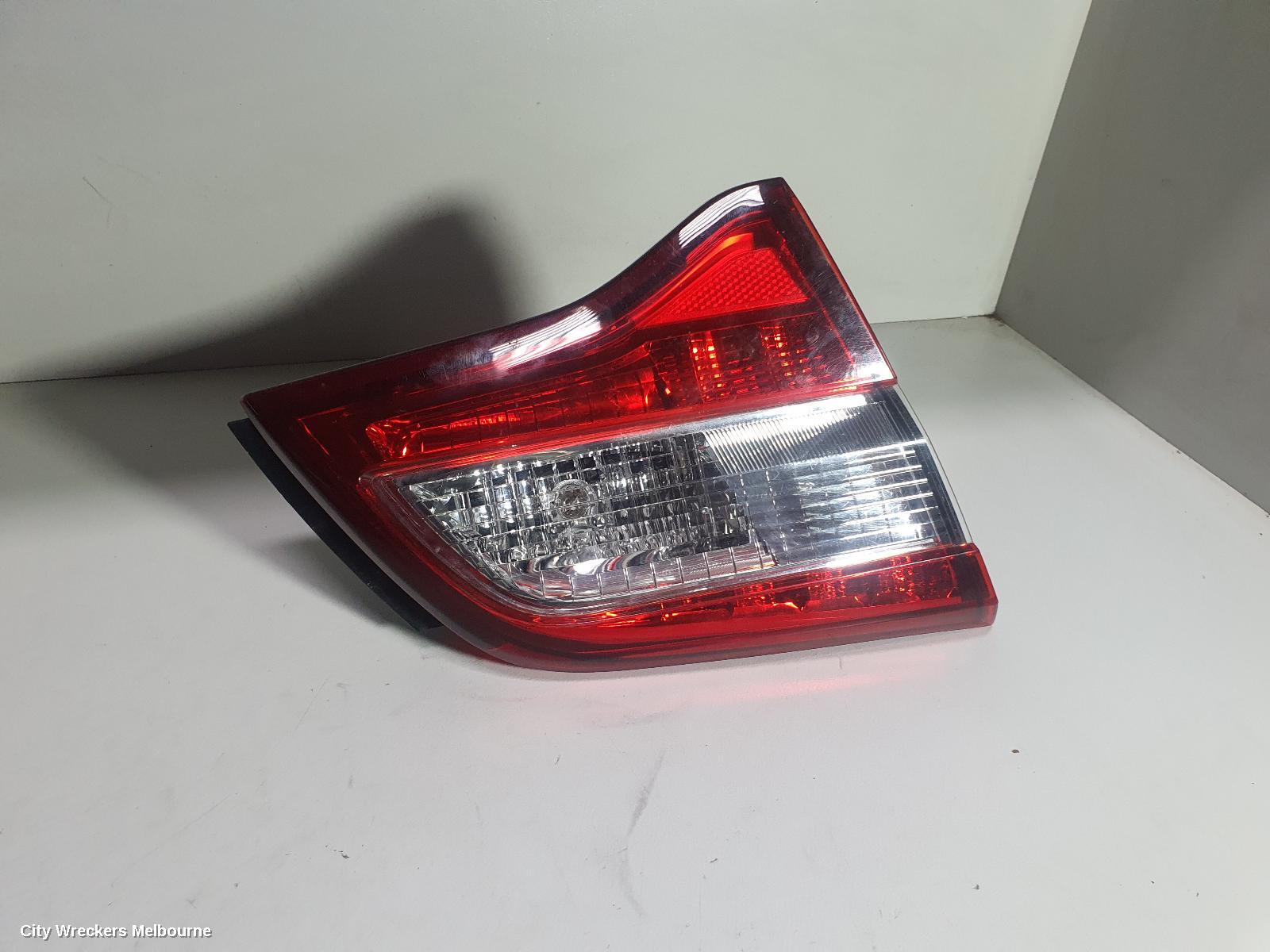 SUBARU LIBERTY REAR GARNISH, BOOTLID LAMP (LH SIDE), 6TH GEN, 08/2014 ONWARDS - Image 3