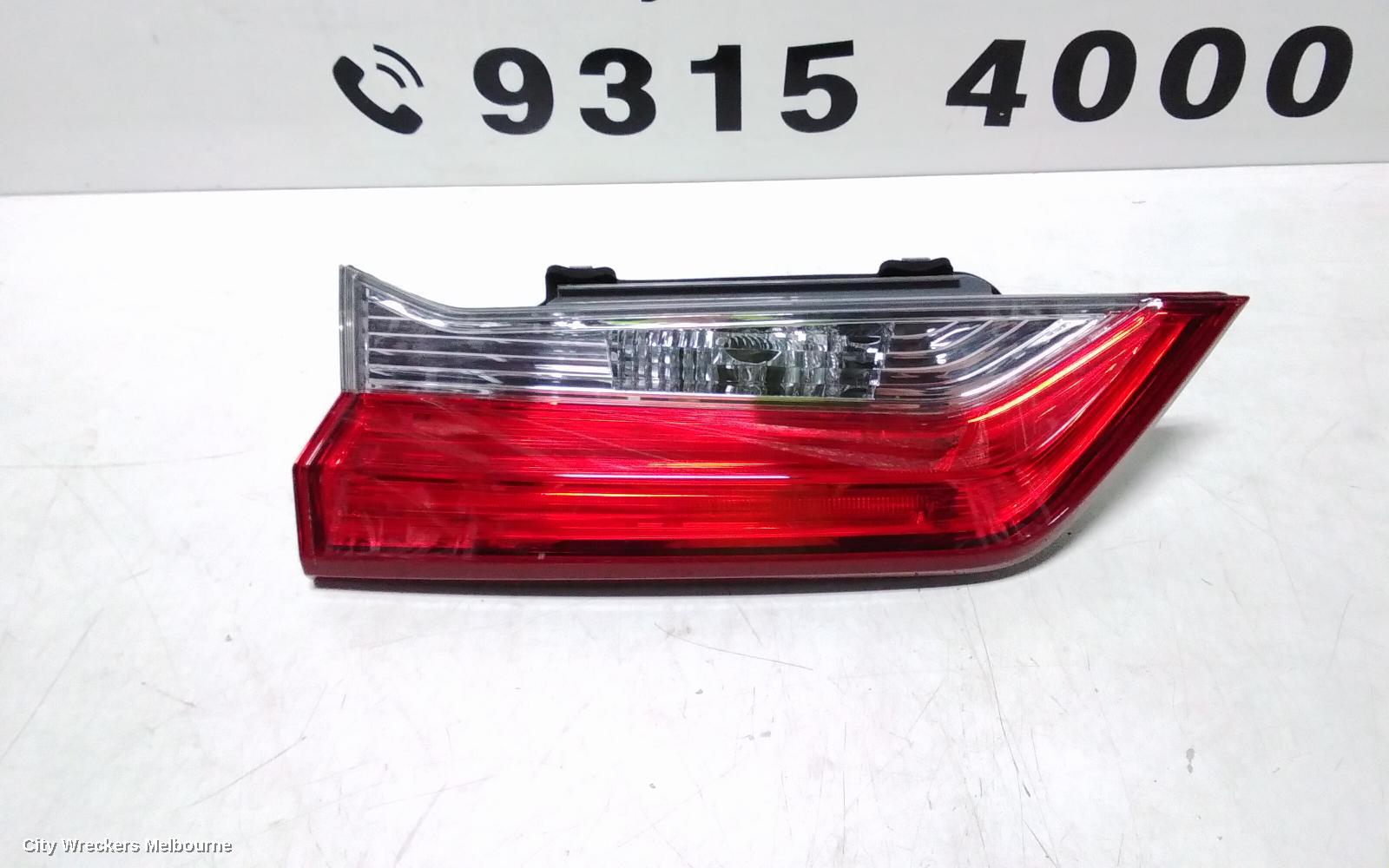 HONDA CRV REAR GARNISH, TAILGATE LAMP (LH SIDE), RW, 05/2017 - 06/2019 - Image 2