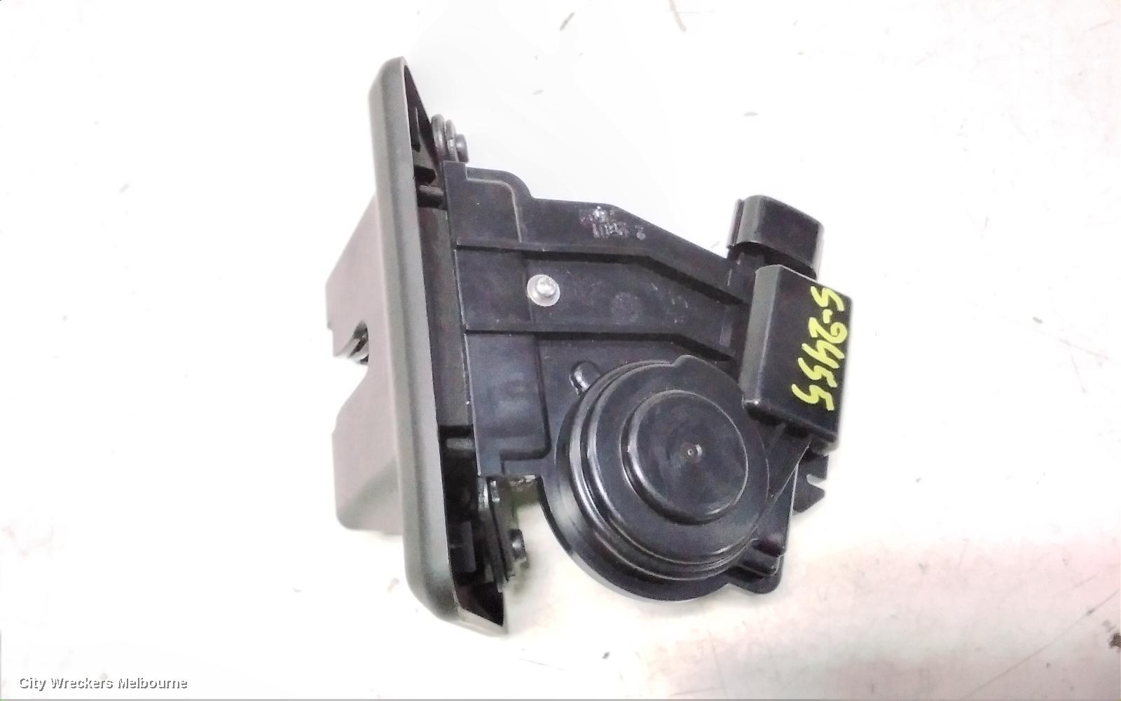 TOYOTA ESTIMA DOOR/BOOT/GATE LOCK, TAILGATE, XR50, 05-19 - Image 2