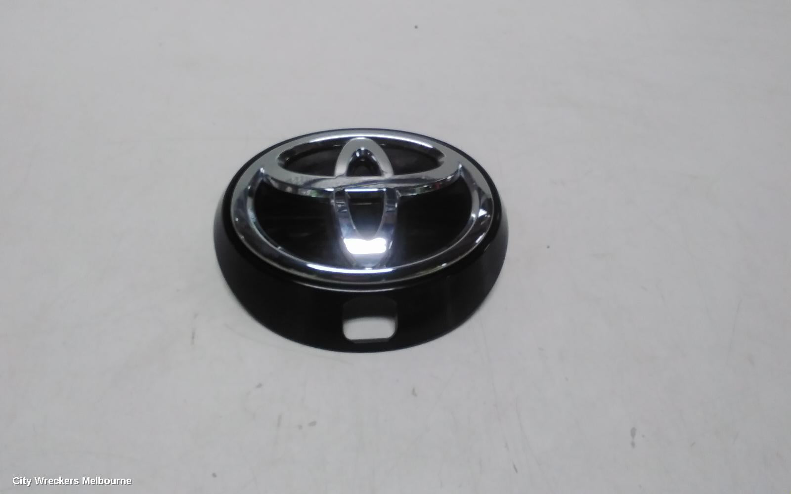 TOYOTA COROLLA, E210, 07/2018 ONWARDS, TAILGATE BADGE   : 111187 - Image 1