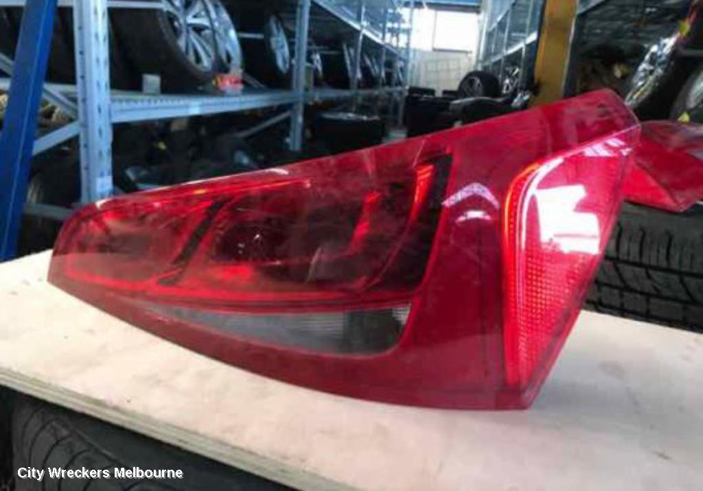 AUDI Q5 RIGHT TAILLIGHT, IN TAILGATE, 8R, STANDARD TYPE, 03/2009 - 01/2017 - Image 2
