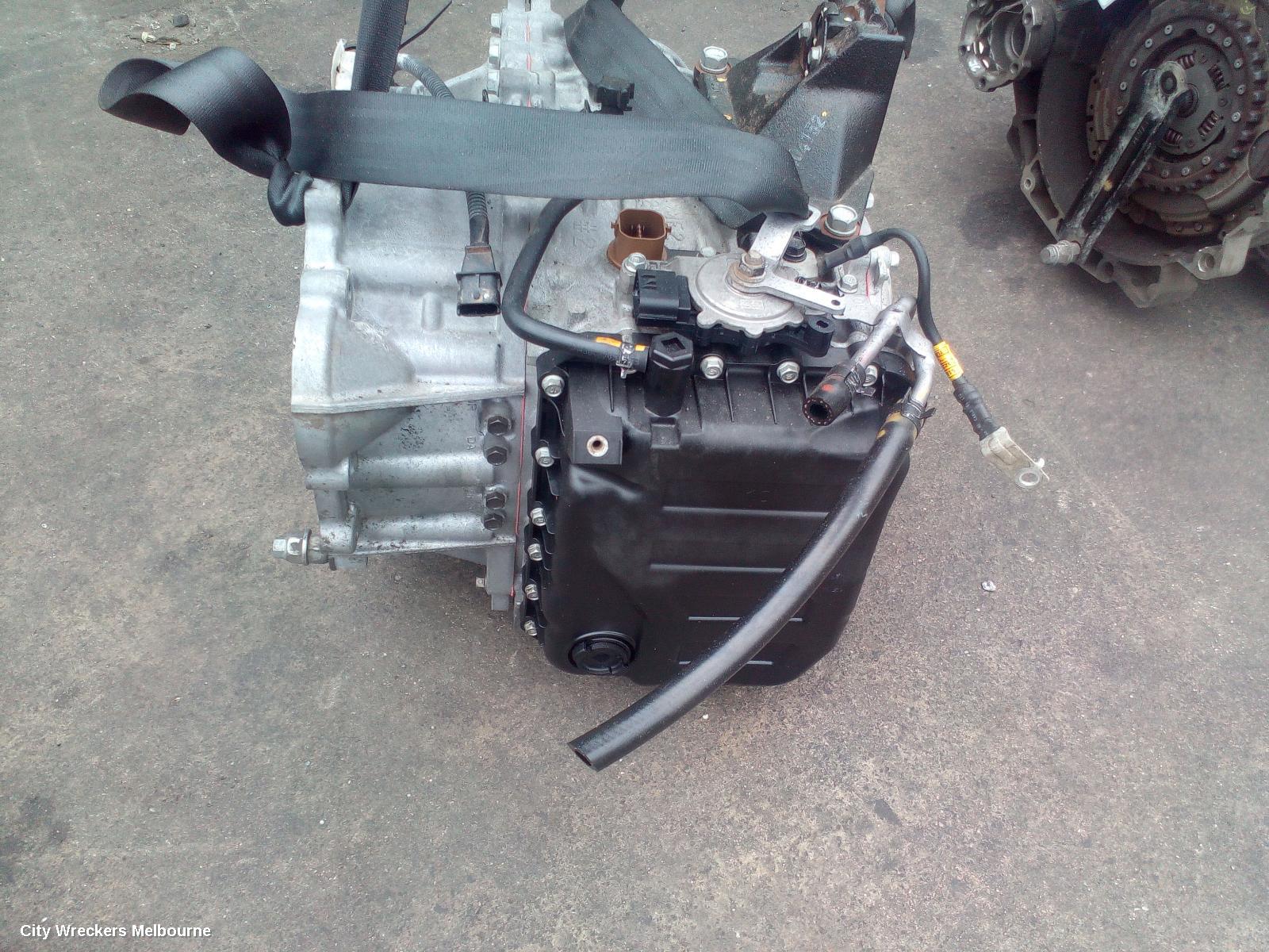 HYUNDAI I40 TRANS/GEARBOX, AUTO, DIESEL, 1.7, TURBO, 6 SPEED, VF, 09/2011 - 05/2015 - Image 2