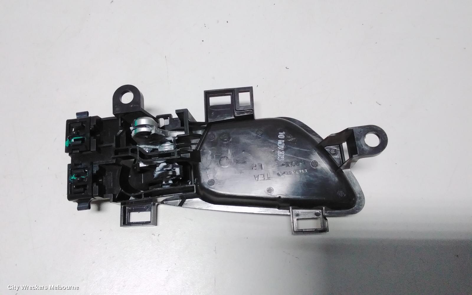HONDA CIVIC DOOR HANDLE, 10TH GEN, 05/2016 - 08/2021 - Image 3