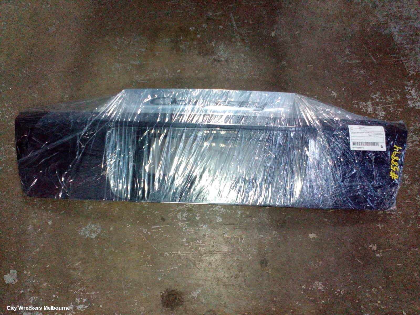 HONDA ODYSSEY REAR GARNISH, TAILGATE UPPER CENTRE CHROME PIECE, RB, 07/2004 - 03/2009 - Image 3