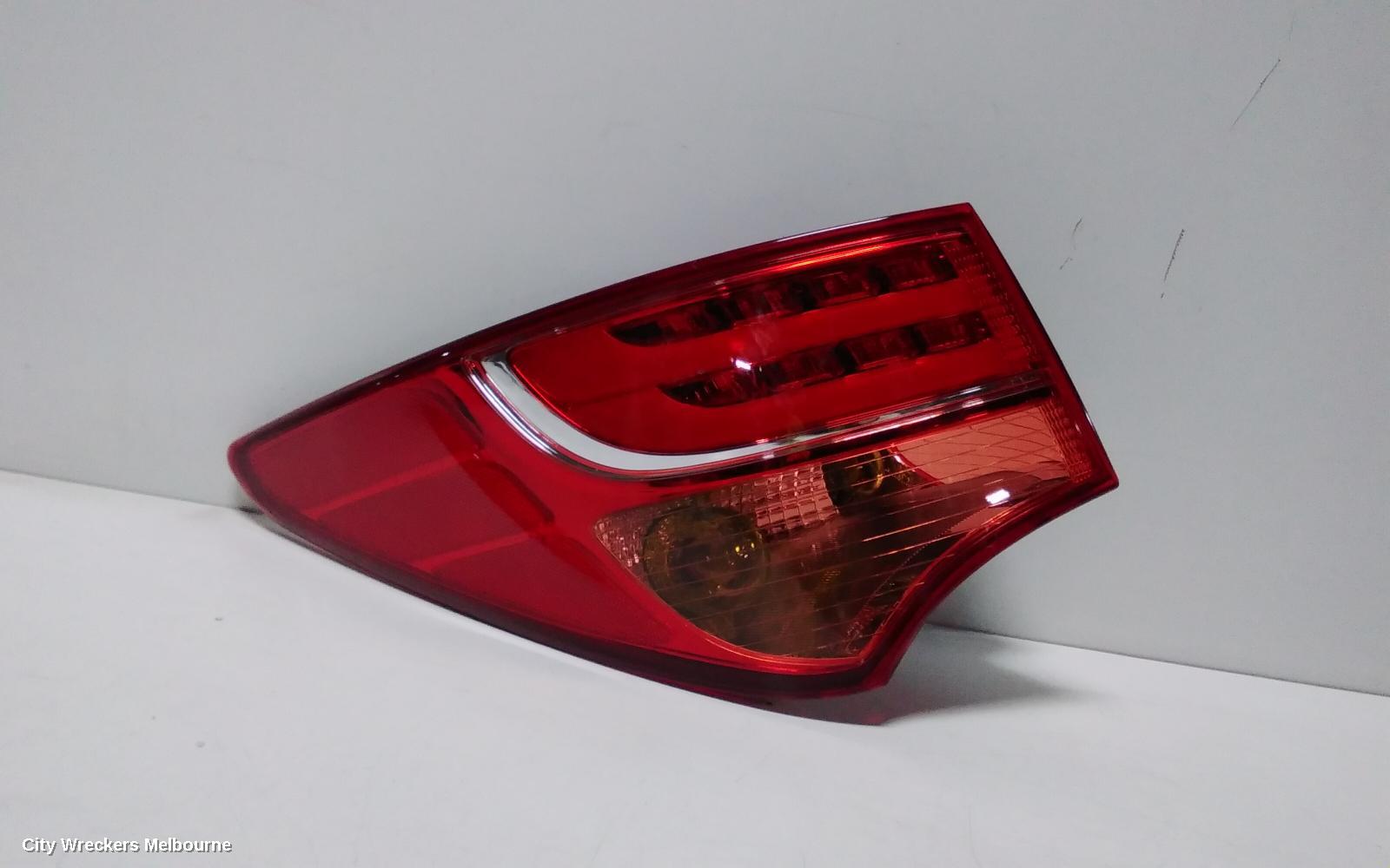 HYUNDAI SANTA FE LEFT TAILLIGHT, DM, IN BODY, LED TYPE, 06/2012 - 05/2015 - Image 3