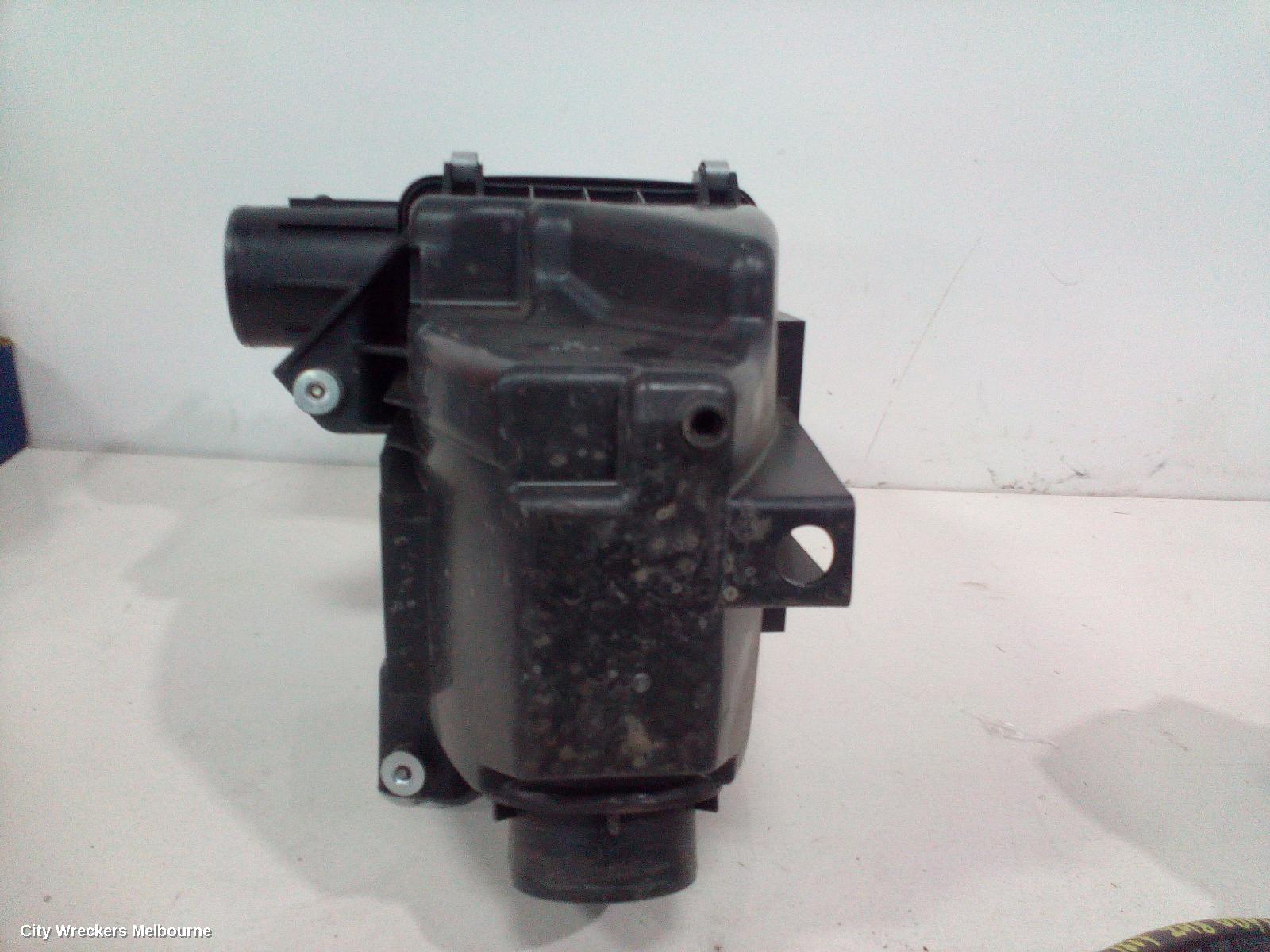 HONDA ODYSSEY AIR CLEANER/BOX, AIR CLEANER, RC1, 02/2014 ONWARDS - Image 3