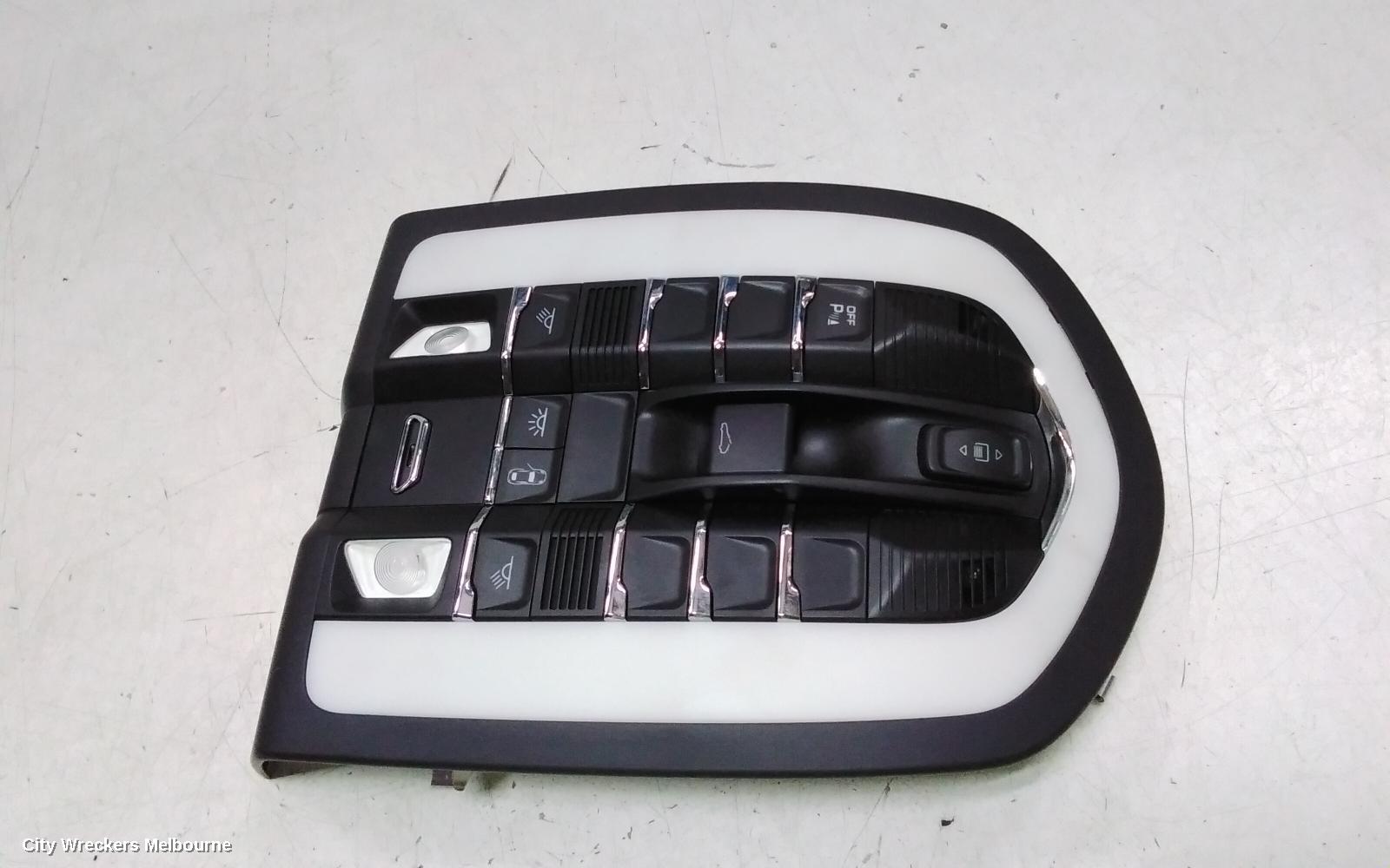 PORSCHE MACAN COURTESY LIGHT, 95B, 06/2014 - 12/2025 - Image 3