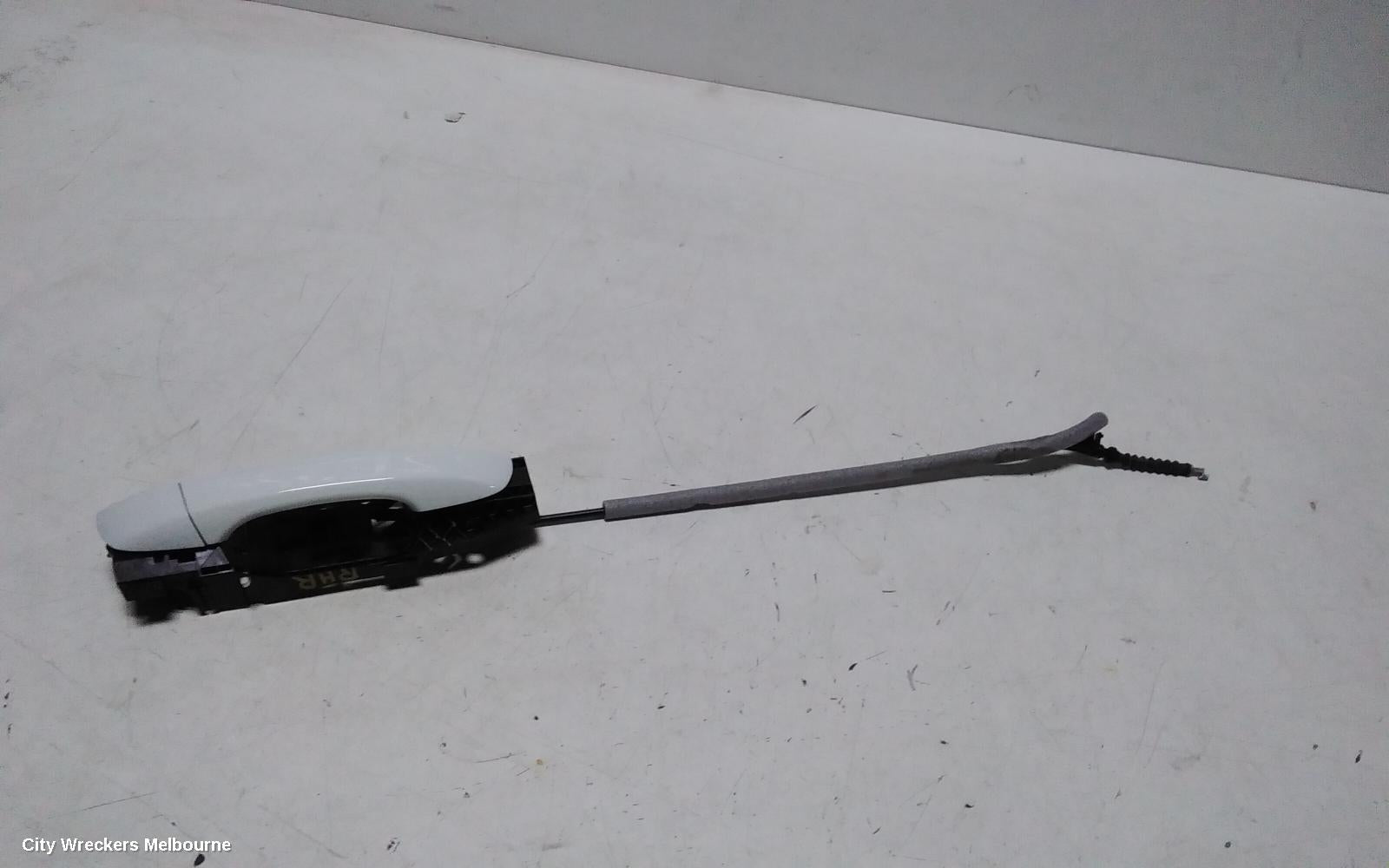 VOLKSWAGEN POLO DOOR HANDLE, AW-AE, RH REAR, OUTER, 09/2017 ONWARDS - Image 2