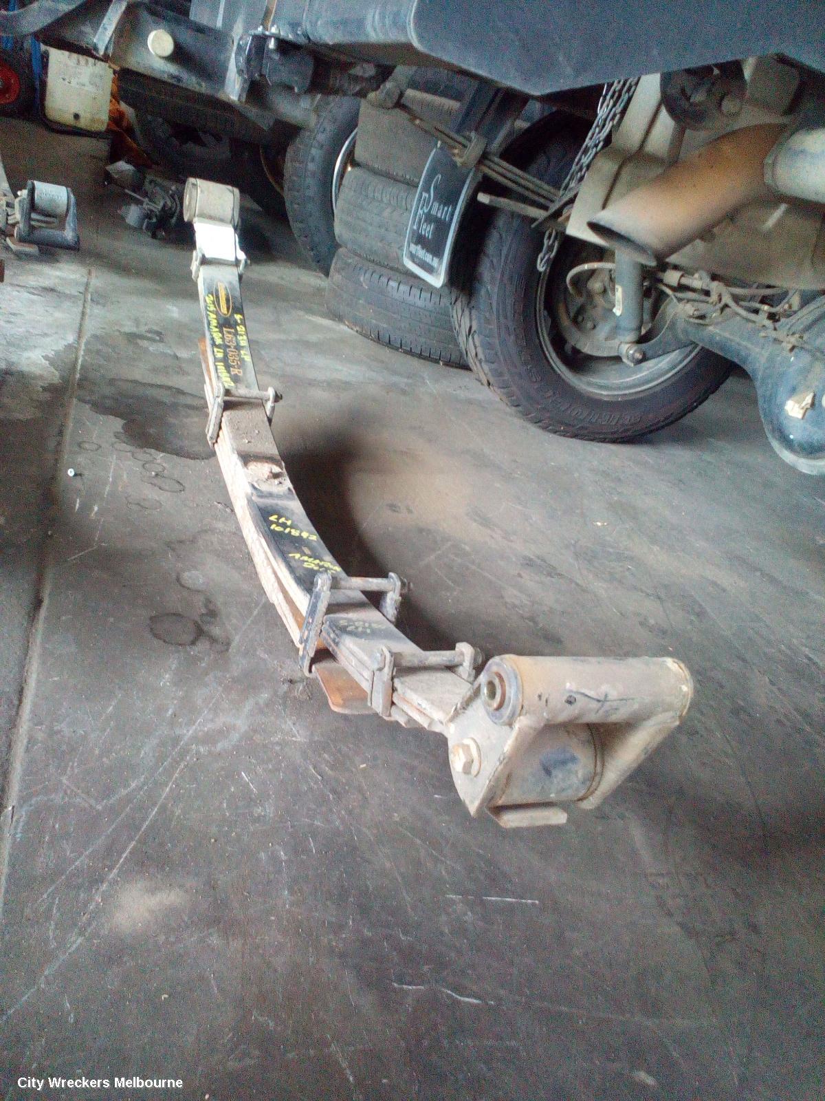 VOLKSWAGEN AMAROK REAR LEAF SPRING, 2H, LH SIDE, 12/2010 ONWARDS - Image 2