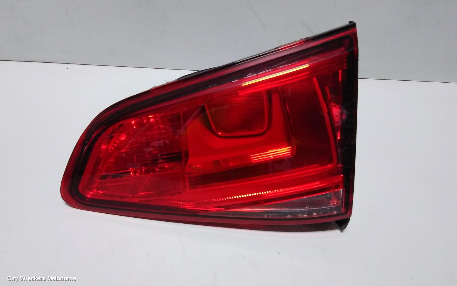 VOLKSWAGEN GOLF REAR GARNISH, TAILGATE LAMP (RH SIDE), GEN 7, HATCH, 04/2013 - 03/2017 - Image 2