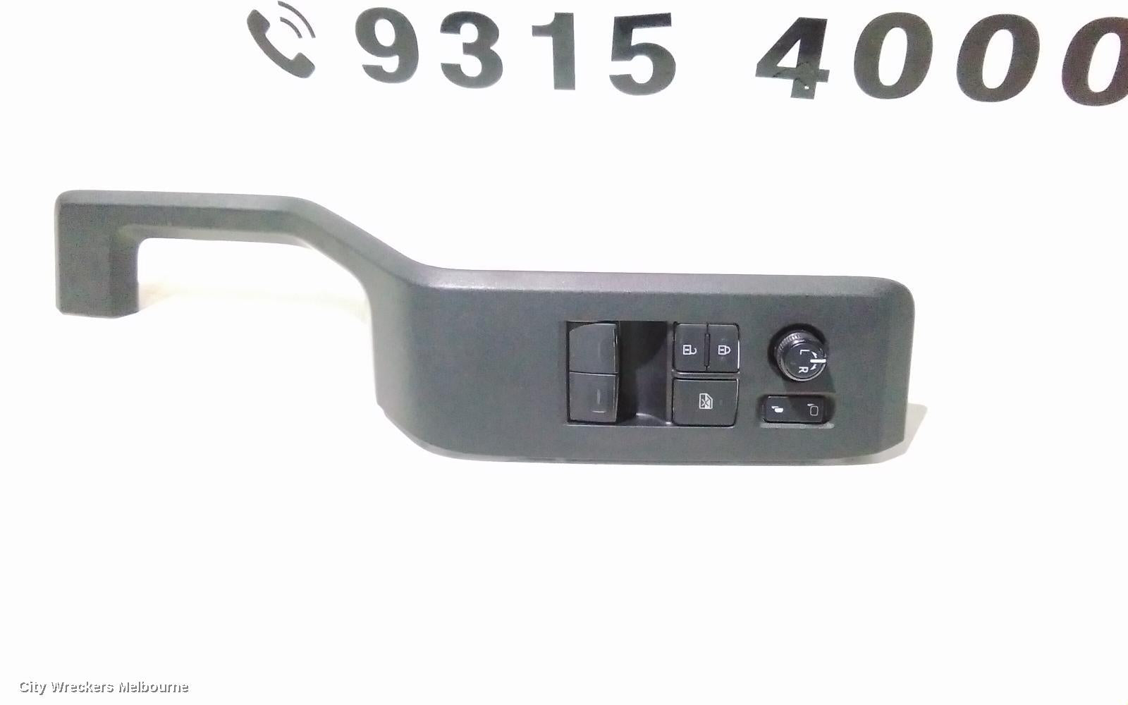 TOYOTA HIACE PWR DR WIND SWITCH, RH FRONT (MASTER SWITCH), 300 SERIES, 04/2019 ONWARDS - Image 2