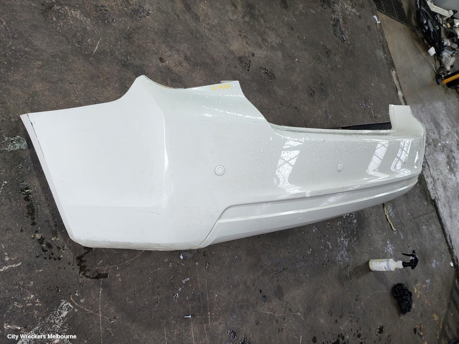 HOLDEN CRUZE REAR BUMPER, JH, SEDAN, CD/CDX/EQUIPE/Z SERIES, W/ PARK SENSOR, 03/2011 - 01/2017 - Image 3