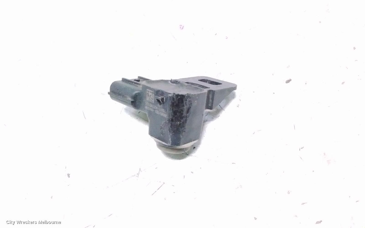 HONDA CIVIC, 10TH GEN, 05/2016 - 08/2021, 1X PARKING SENSOR LH ON THE GRILLE : 148415 - Image 3