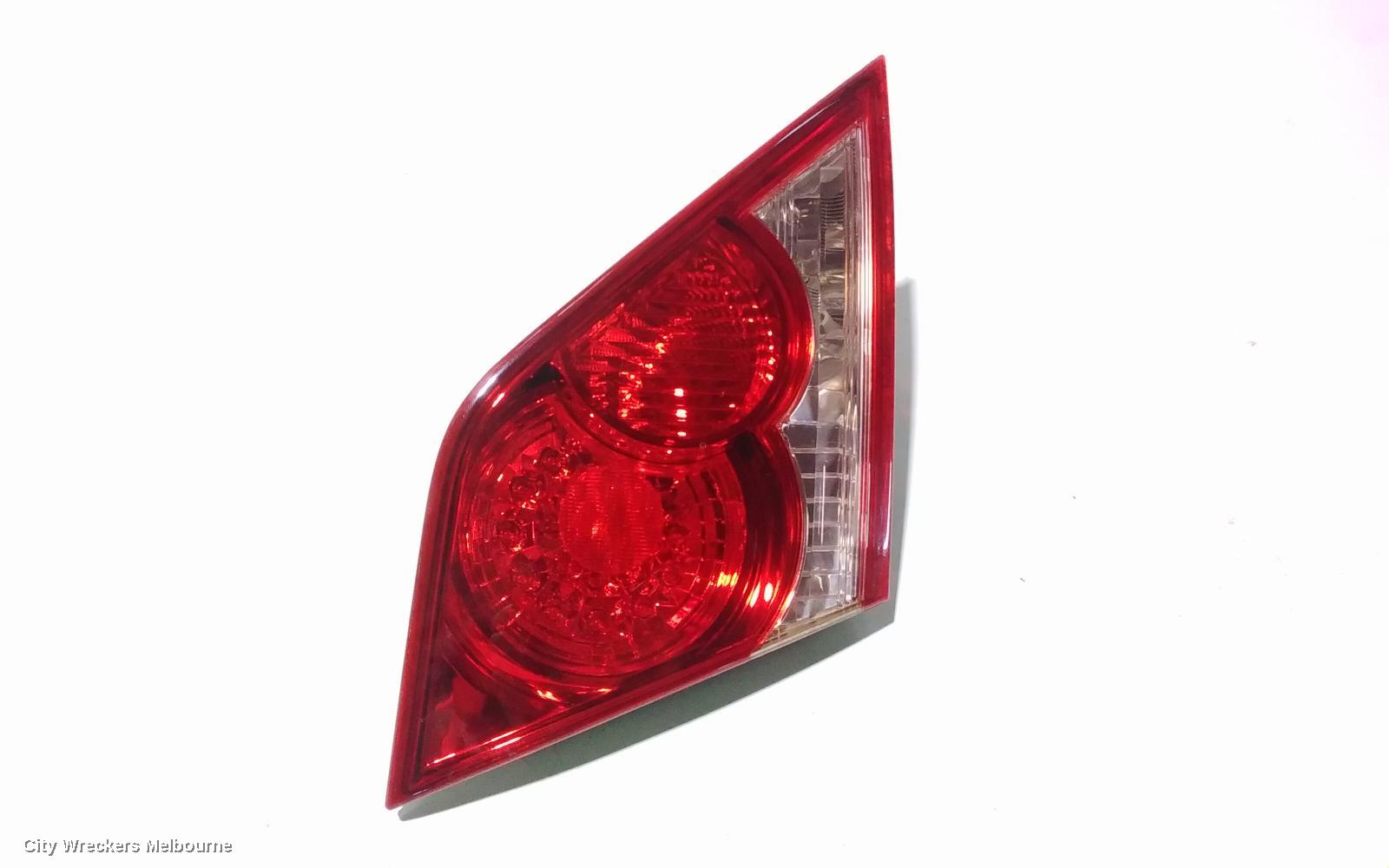TOYOTA AURION REAR GARNISH, BOOTLID LAMP (LH SIDE), PRODIGY/AT-X/PRESARA/TOURING, GSV40R, 10/2006 - 08/2009 - Image 2