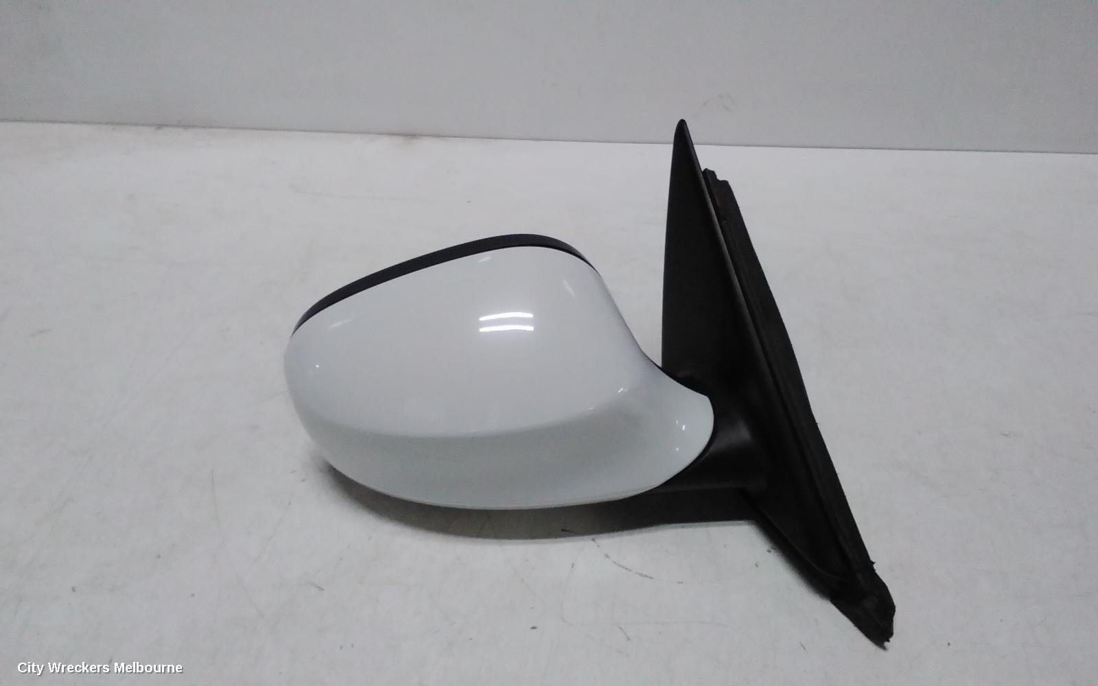 BMW 3 SERIES RIGHT DOOR MIRROR, E90/E91, SEDAN/WAGON, STANDARD, NON SEAT ADJ., NON MEMORY & NON AUTO DIP TYPE (3 PIN), 09/2008 - 04/2012 - Image 1