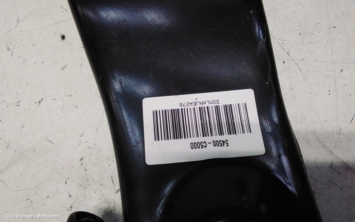 KIA SORENTO LEFT FRONT LOWER CONTROL ARM, UM, 03/2015 - 02/2020 - Image 3