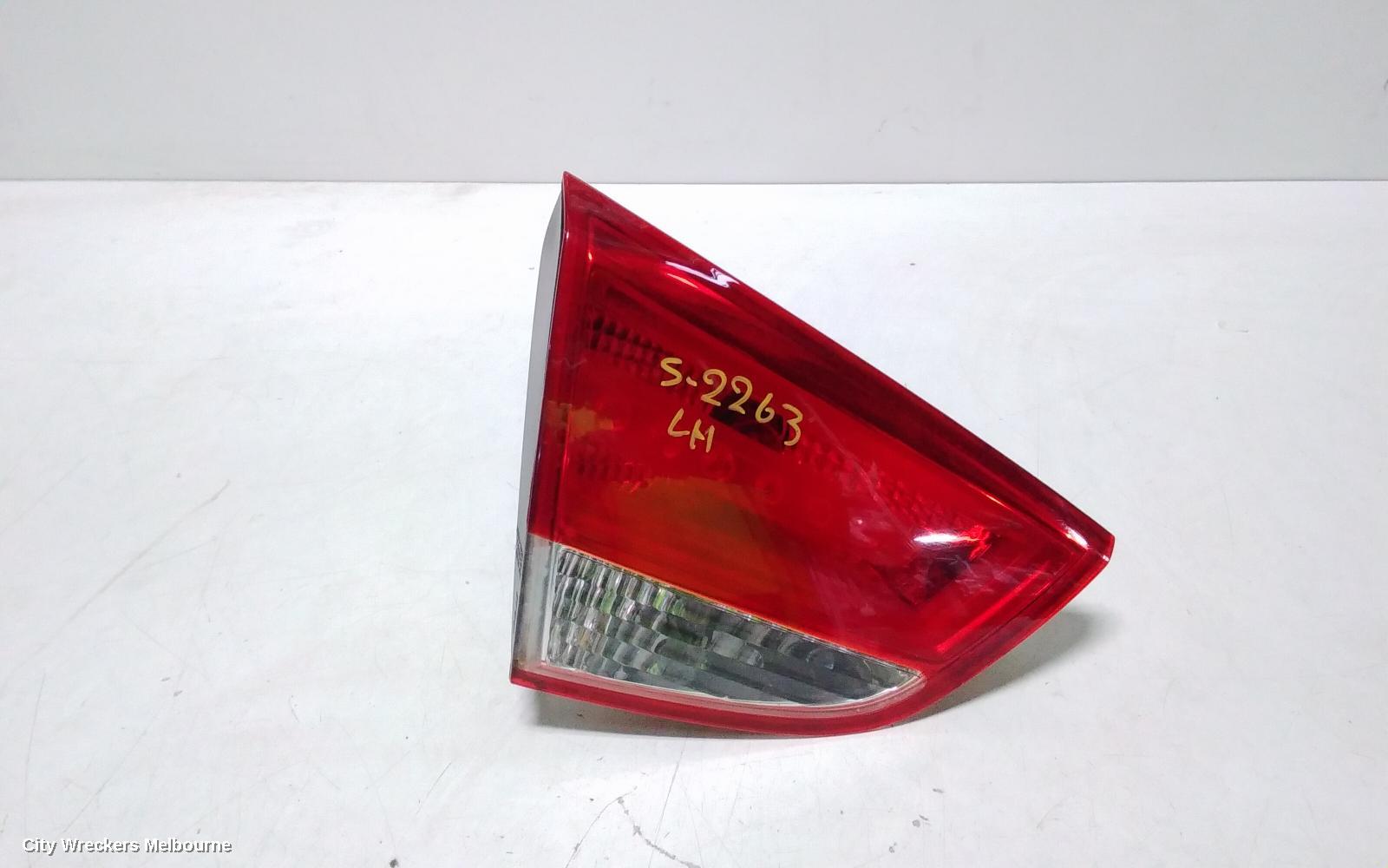 HYUNDAI IX35 REAR GARNISH, TAILGATE LAMP (LH SIDE), LM SERIES (VIN KMHJ), 11/2009 - 01/2016 - Image 1
