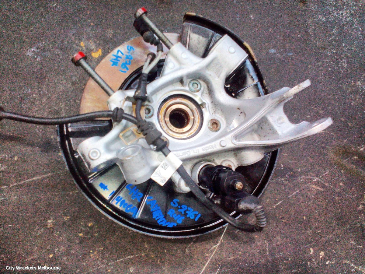 PORSCHE CAYENNE LEFT REAR HUB ASSEMBLY, 92A, 11/2014 - 04/2018 - Image 3