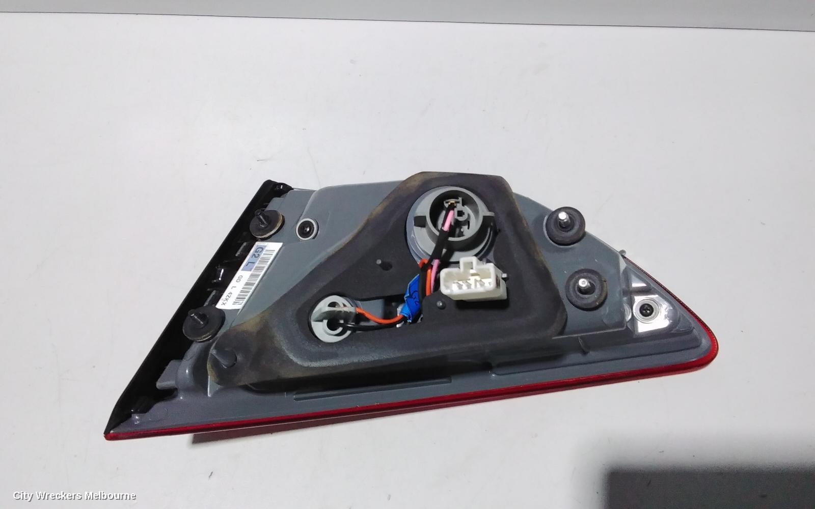 HYUNDAI I30 REAR GARNISH, TAILGATE LAMP (LH SIDE), GD, 3DR/5DR HATCH, 03/2012 - 02/2017 - Image 3