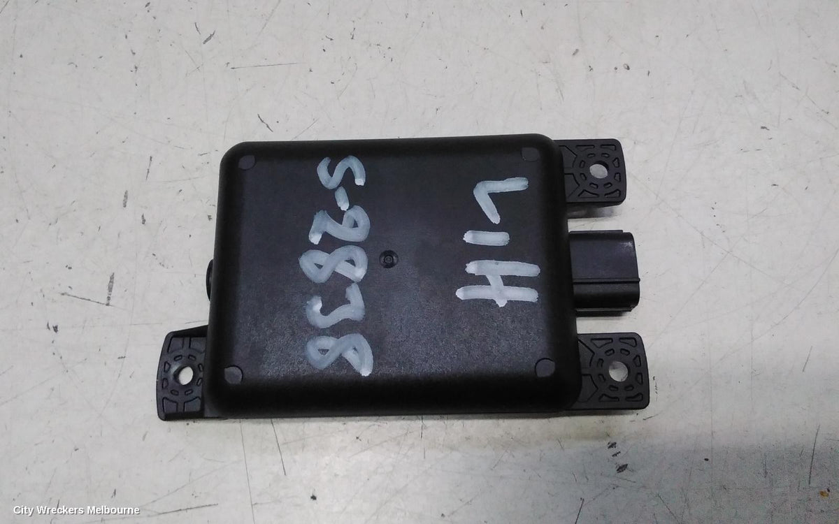 SUZUKI VITARA REVERSE CAMERA, BLIND SPOT MONITOR SENSOR (LH REAR BEHIND BUMPER), VITARA, LY (VIN TSM), 06/2015 ONWARDS - Image 2