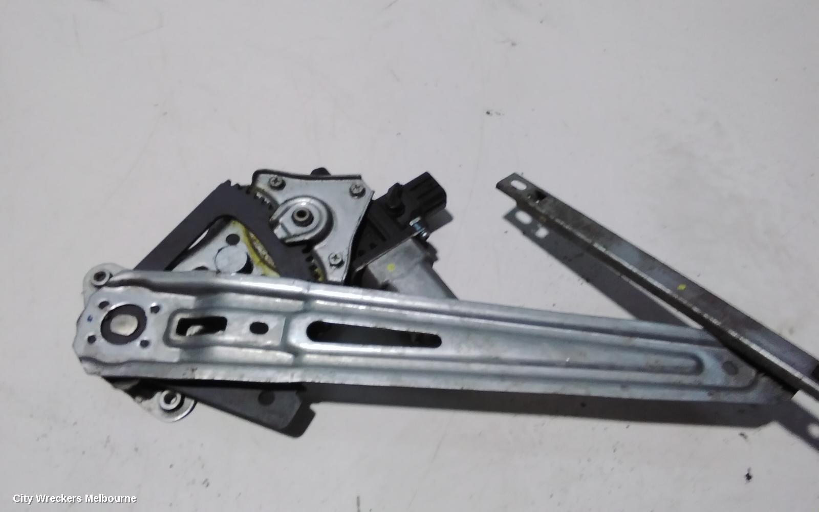 HOLDEN COLORADO RIGHT REAR WND REG/MOTOR, RG 7, 12/2012 - 06/2016 - Image 3