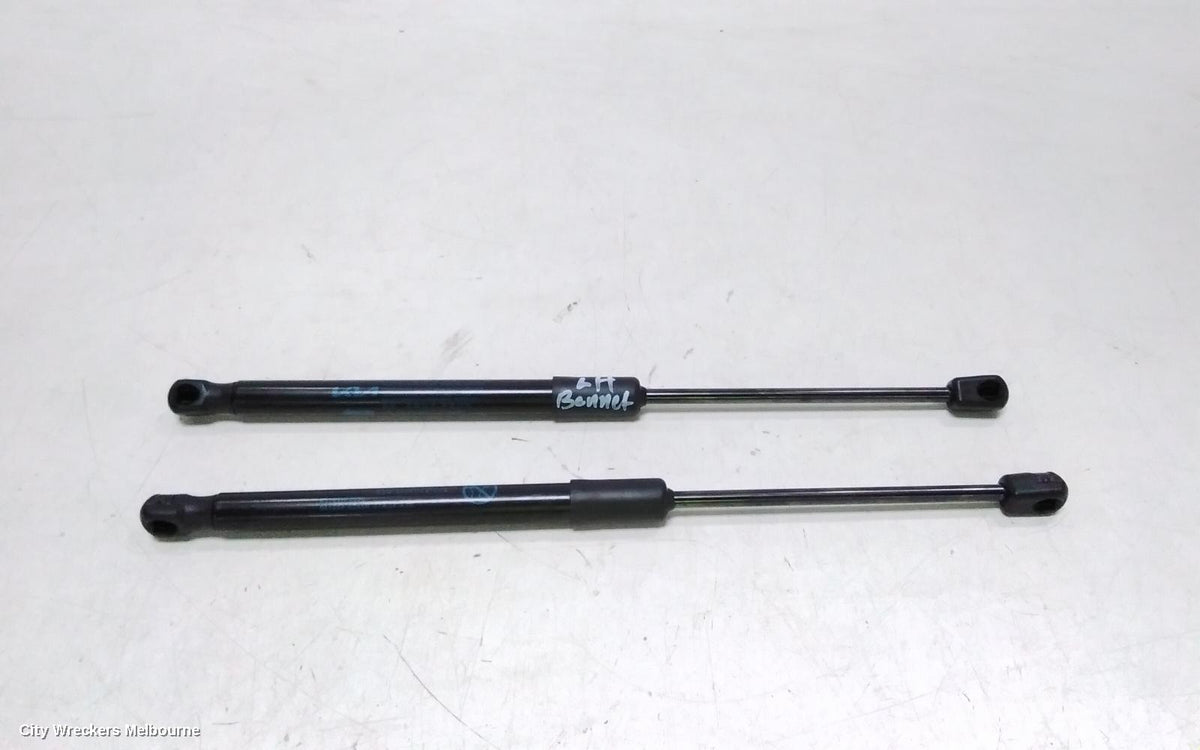 KIA SORENTO BONNET HINGE/STRUT, MQ4, HINGE (PAIR), 02/2020 ONWARDS - Image 1