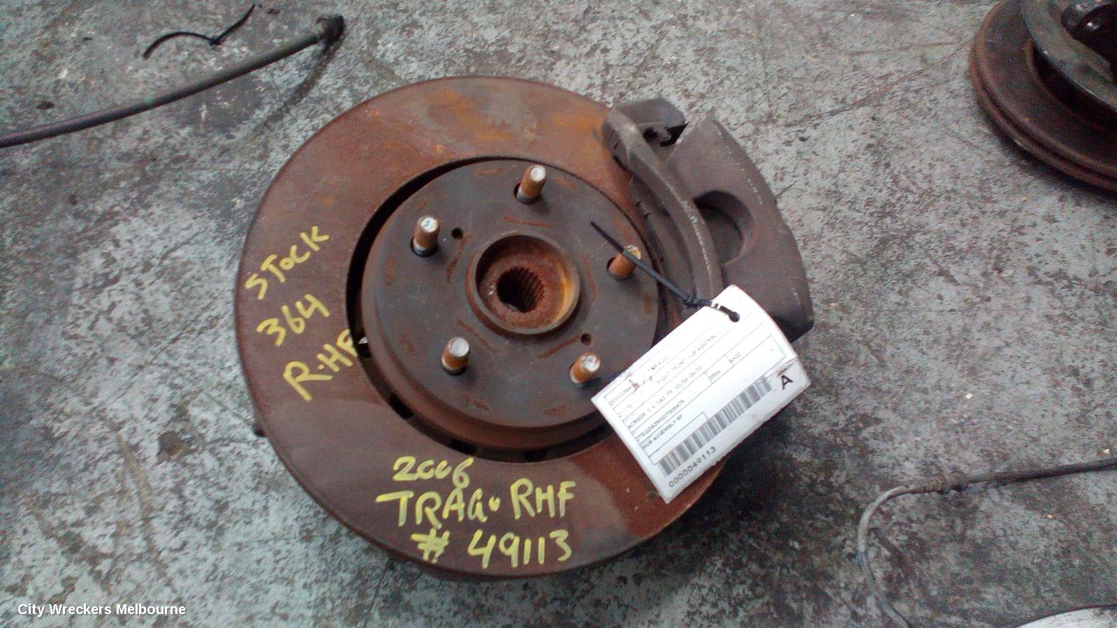 TOYOTA TARAGO RIGHT FRONT HUB ASSEMBLY, ACR50R, 2.4, 2AZ-FE, 03/2006 - 06/2020 - Image 1