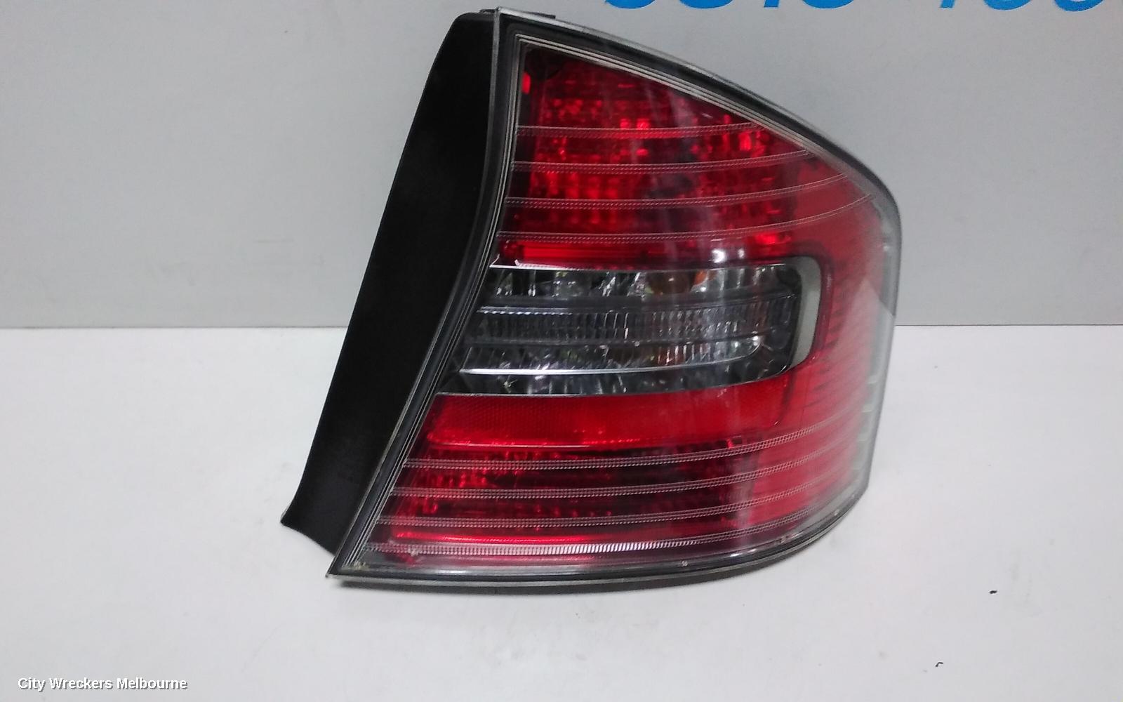 SUBARU LIBERTY RIGHT TAILLIGHT, 4TH GEN, SEDAN, CLEAR TYPE, 4 BULB, 09/2003 - 06/2006 - Image 2