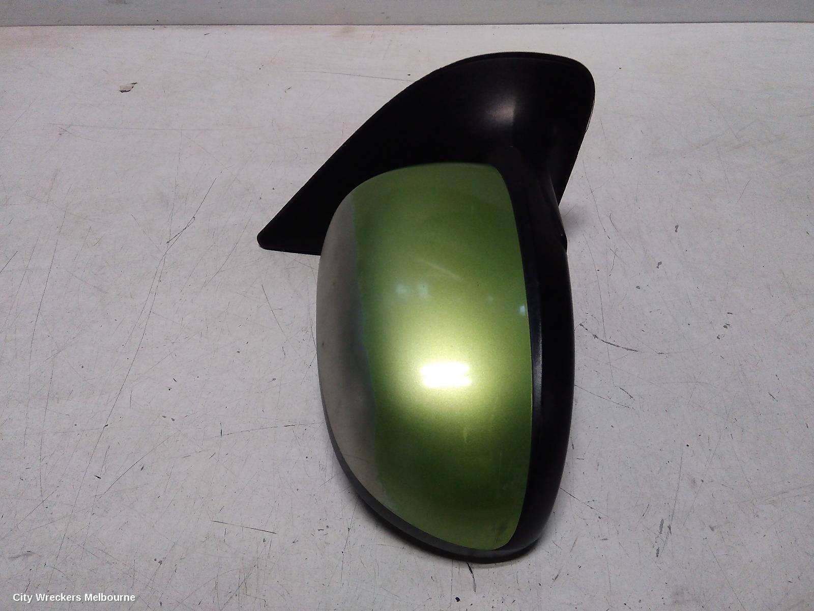 HYUNDAI I20 RIGHT DOOR MIRROR, PB, MANUAL FOLDING, NON FLASHER TYPE, 04/2010 - 12/2015 - Image 3