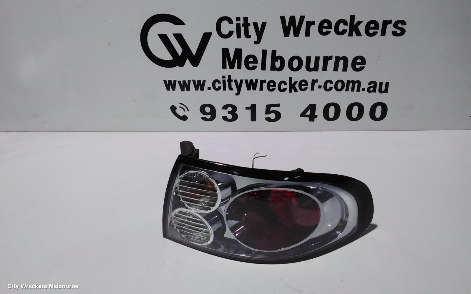 HOLDEN COMMODORE RIGHT TAILLIGHT, VX, SEDAN, BERLINA/CALAIS, 10/2000 - 09/2002 - Image 3