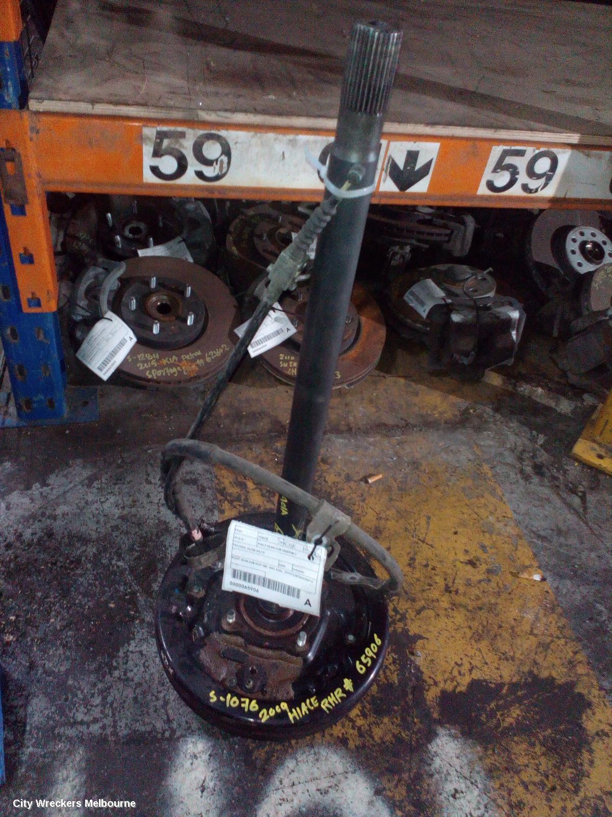 TOYOTA HIACE RIGHT REAR HUB ASSEMBLY, TRH/KDH, 03/2005 - 04/2019 - Image 3