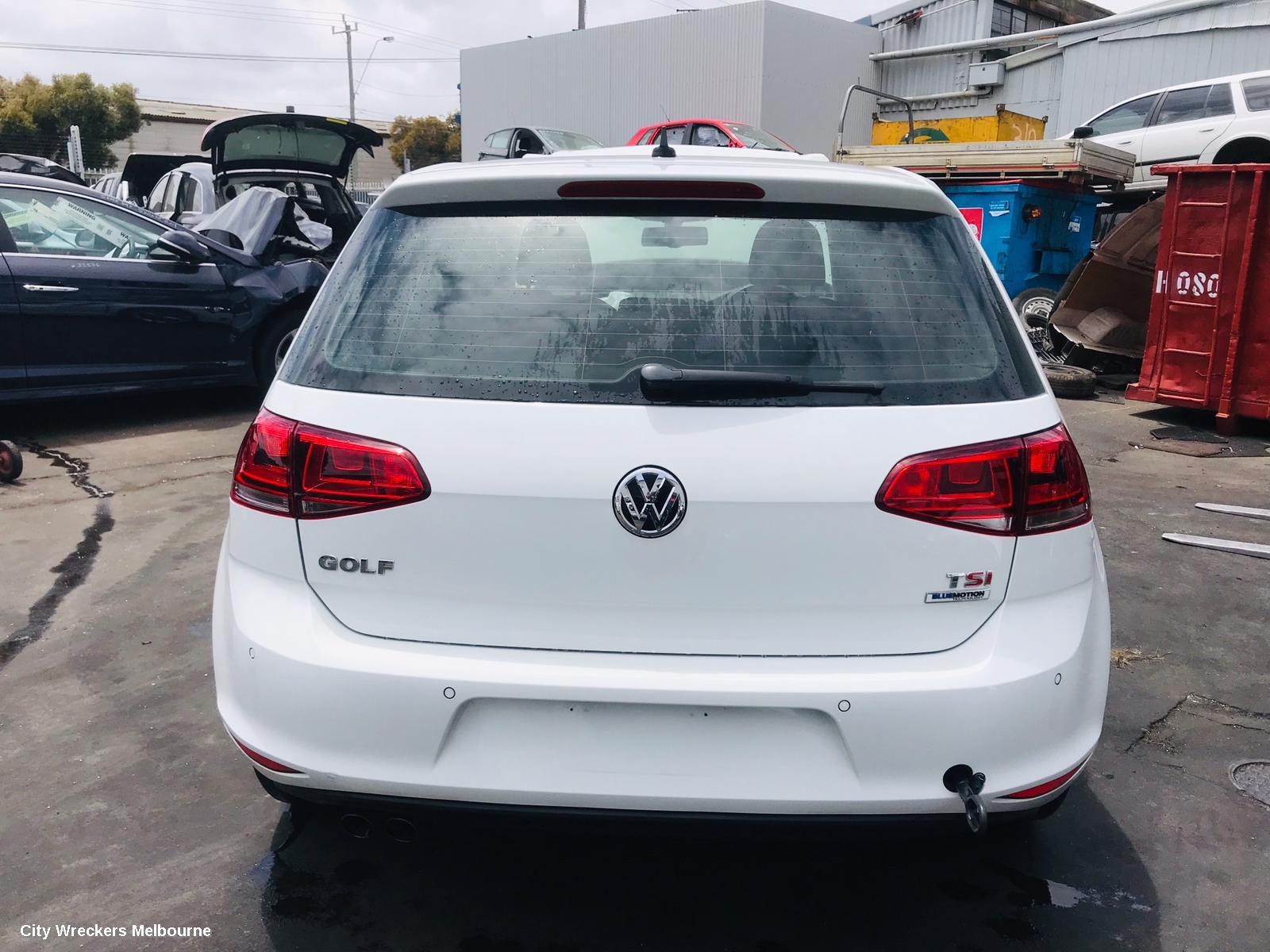 VOLKSWAGEN GOLF PARCEL SHELF CARGO BLIND, GEN 7, HATCH, 03/2013 ONWARDS - Image 1