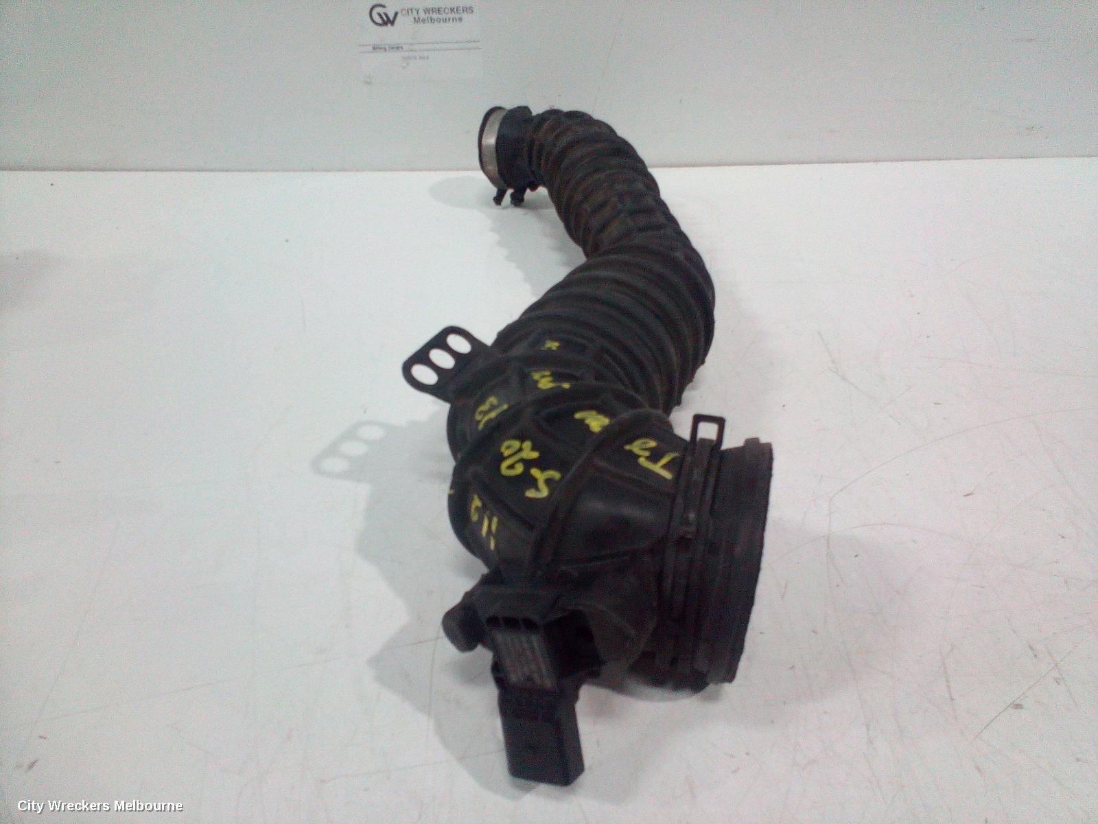VOLKSWAGEN TRANSPORTER, T6, 07/2015 - 08/2024, TURBO HOSE: 112407 - Image 3
