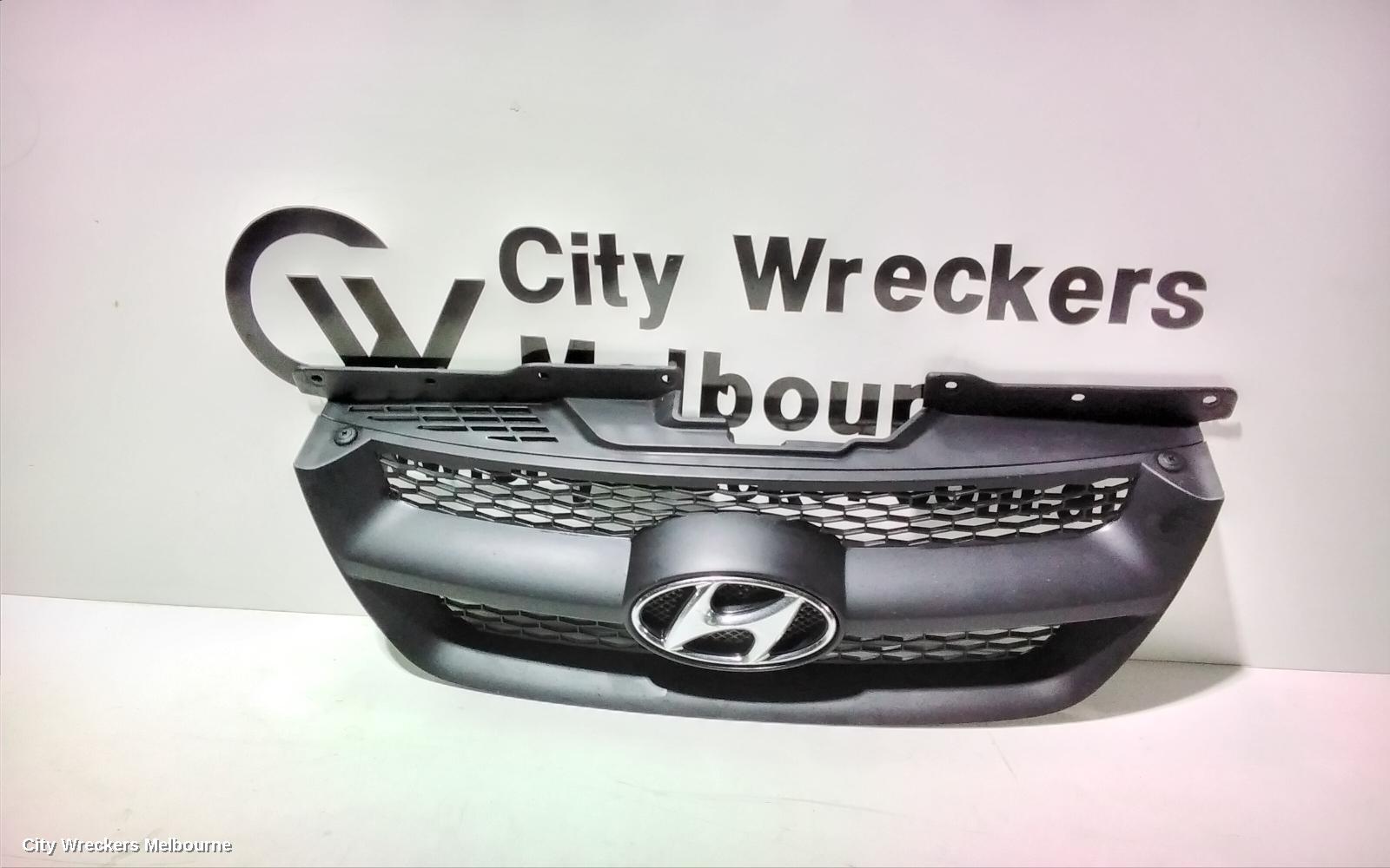 HYUNDAI SONATA GRILLE, RADIATOR GRILLE, NF, 06/2005 - 05/2008 - Image 2