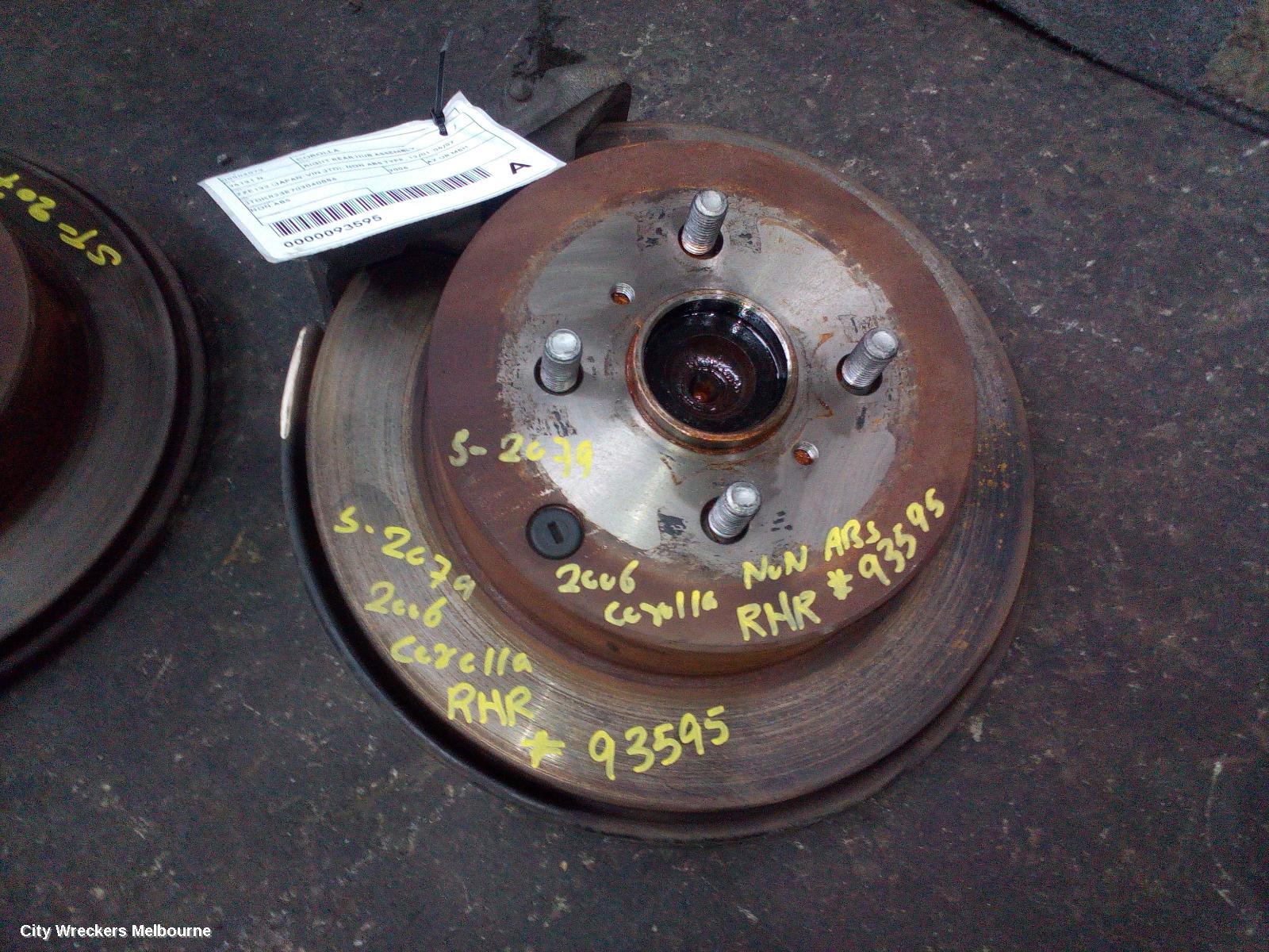 TOYOTA COROLLA RIGHT REAR HUB ASSEMBLY, ZZE122 (JAPAN-VIN JTD), NON ABS TYPE, 12/2001 - 06/2007 - Image 1