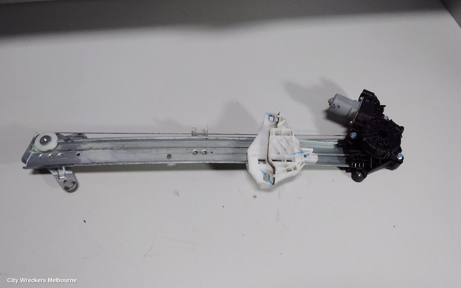 HONDA CRV RIGHT REAR WND REG/MOTOR, RW, 05/2017 - 08/2023 - Image 2