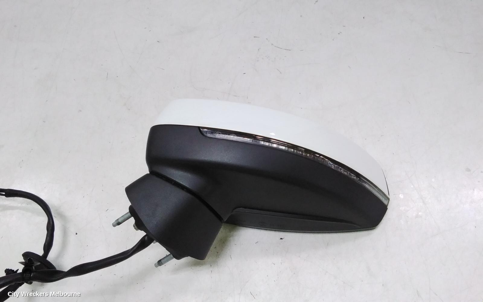 AUDI A3 LEFT DOOR MIRROR, 8V, A3, SEDAN, MANUAL FOLD, NON LANE CHANGE ASSIST TYPE (6XC/7Y0), 11/2013 - 10/2020 - Image 3