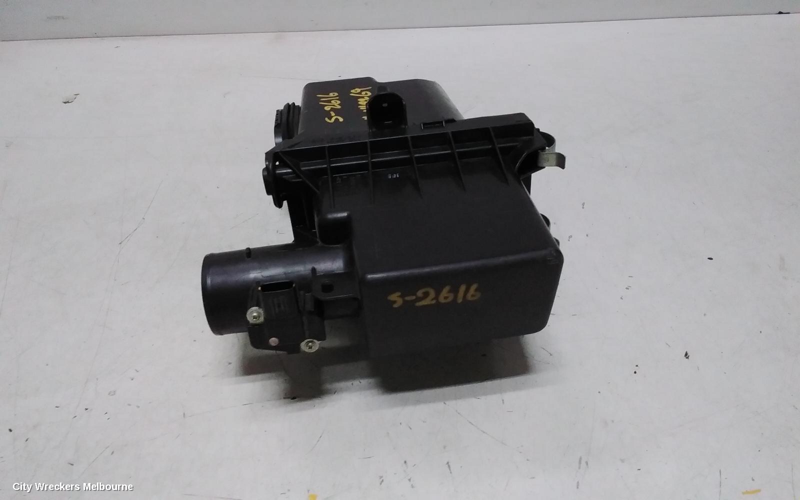 TOYOTA C-HR AIR CLEANER/BOX, AIR CLEANER, ZYX10R, 1.8, PETROL, 12/2016 - 09/2023 - Image 2