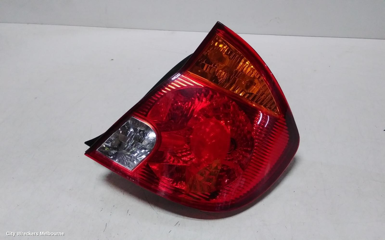 HYUNDAI ACCENT RIGHT TAILLIGHT, LC, 03/2003 - 04/2006 - Image 2