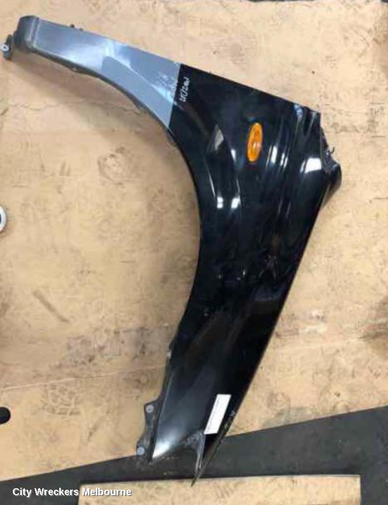 MAZDA MPV RIGHT GUARD, LW, AUS TYPE, W/ REPEATER TYPE, 08/1999 - 10/2003 - Image 1