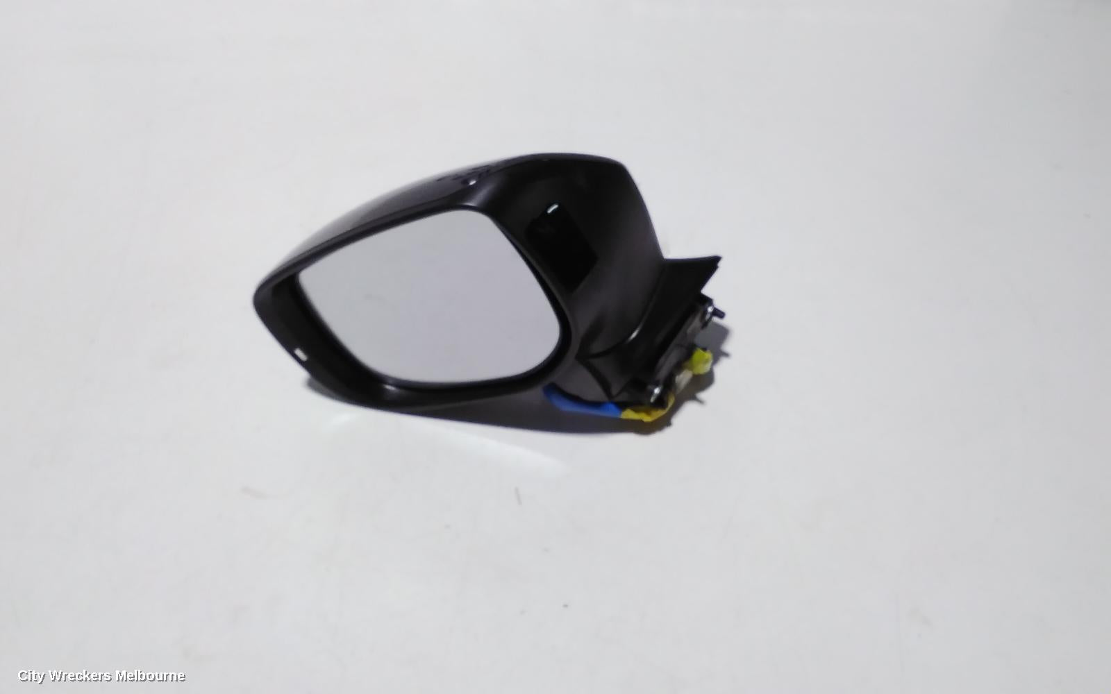 SUBARU XV LEFT DOOR MIRROR, G5X, BODY COLOURED, W/ AUTO FOLD TYPE, W/ INDICATOR, CAMERA & HEATED TYPE, 05/2020 ONWARDS - Image 3