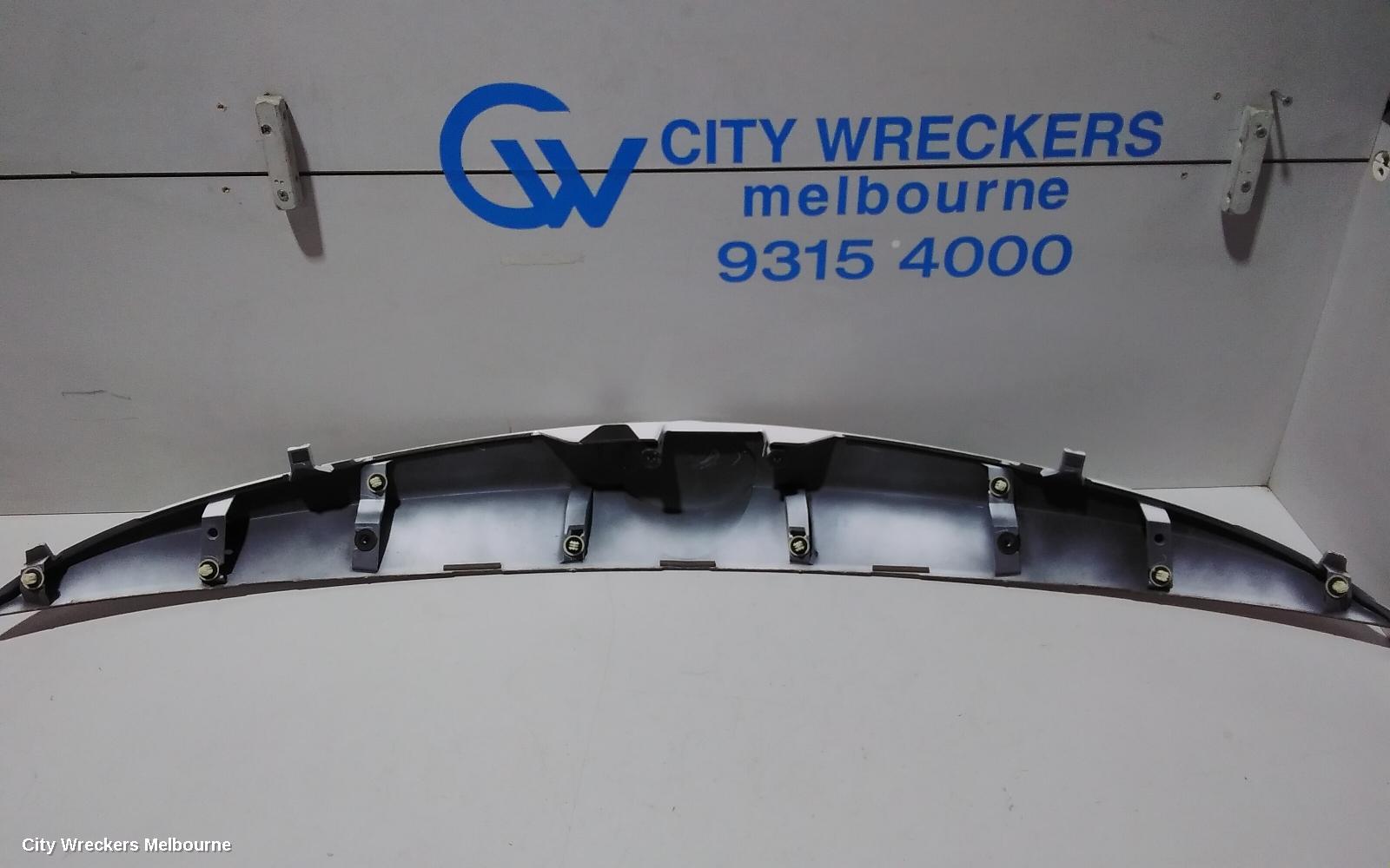 TOYOTA COROLLA REAR GARNISH, TAILGATE GARNISH (CENTRE), ZRE182R, HATCH, 10/2012 - 03/2015 - Image 2
