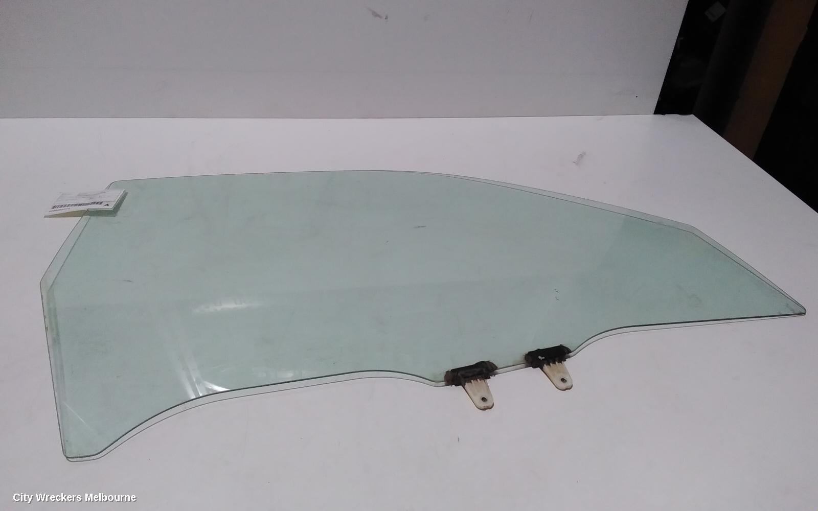 SUZUKI VITARA RIGHT FRONT DOOR WINDOW, GRAND VITARA, JB-JT, 5DR, 04/2005 - 12/2018 - Image 3