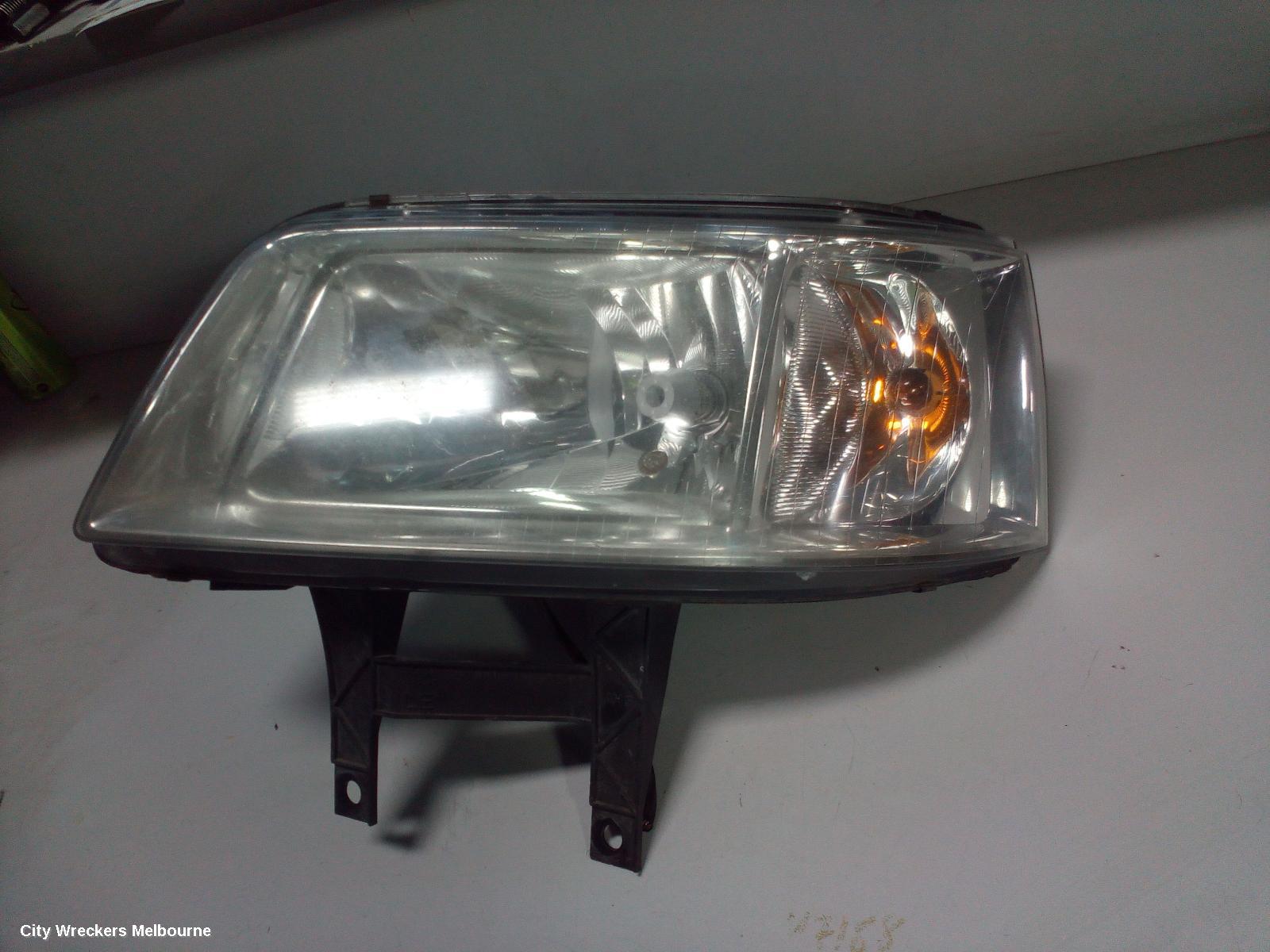 VOLKSWAGEN TRANSPORTER LEFT HEADLAMP, T5, TRANSPORTER/KOMBI, 08/2004 - 10/2010 - Image 1