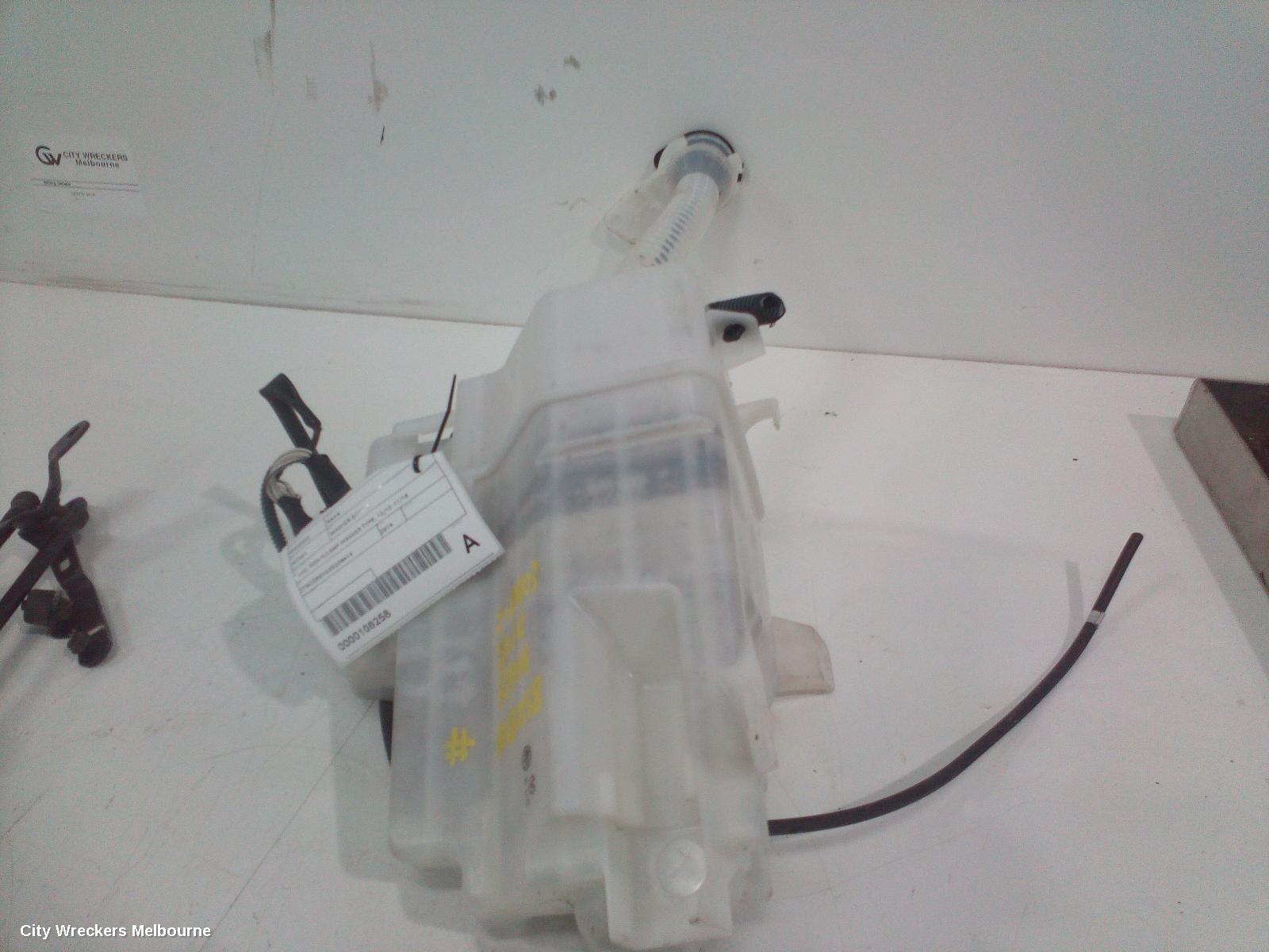 TOYOTA RAV4 WASHER BOTTLE, XA40, NON H/LAMP WASHER TYPE, 12/2012 - 11/2018 - Image 2