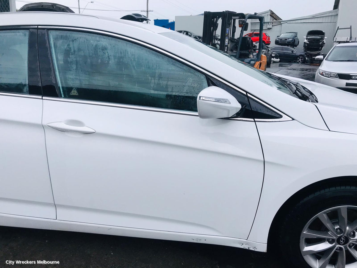 HYUNDAI I40 RIGHT GUARD, VF, 09/2011 - 12/2019 - Image 3