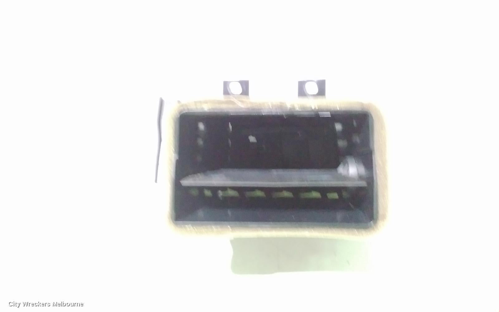 LAND ROVER RANGEROVER EVOQUE, L538, 11/2011 - 01/2019, RH AIRVENT: 104732 - Image 3