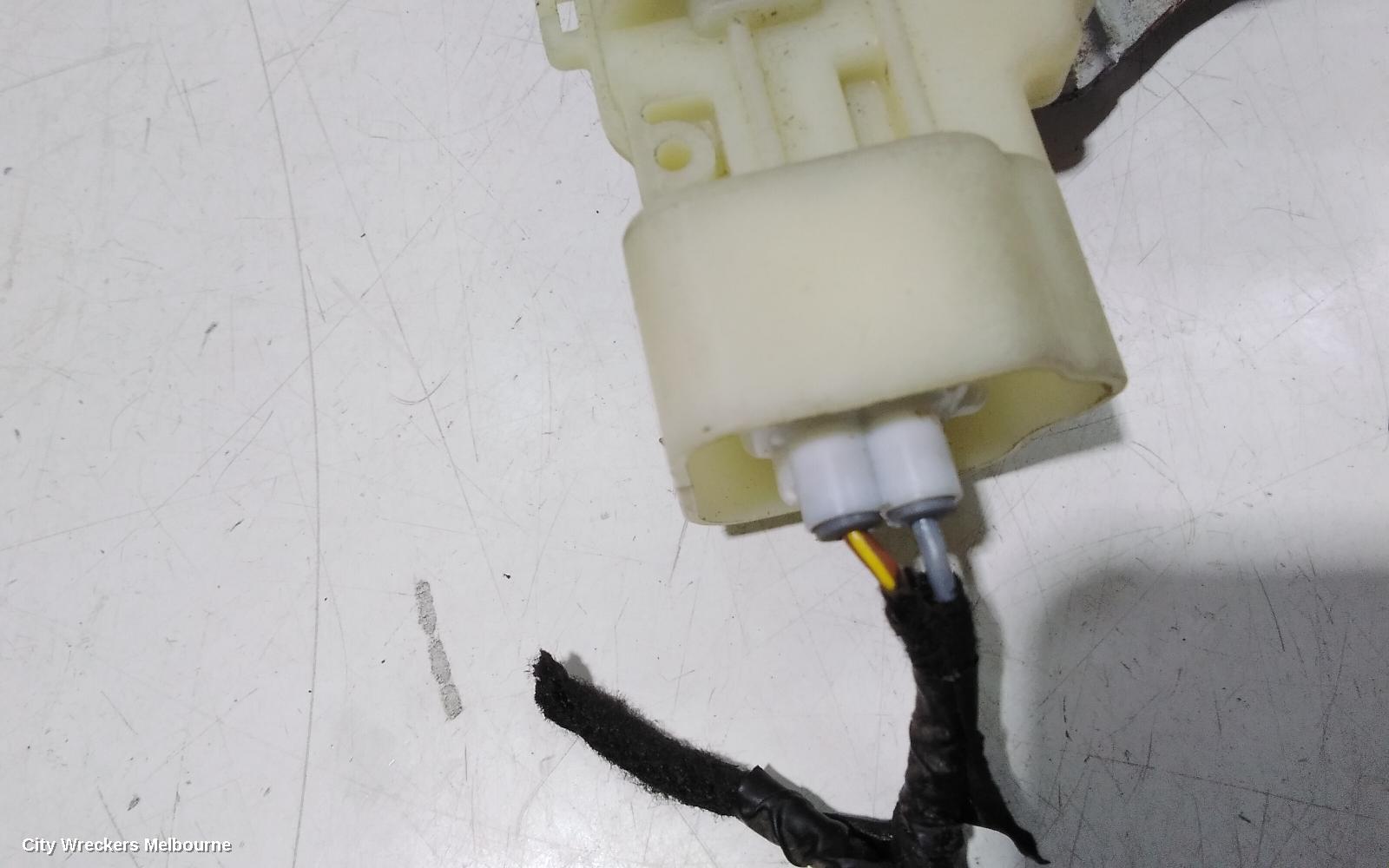 HOLDEN COLORADO DOOR/BOOT/GATE LOCK, LEFT FRONT DOOR LOCK, RG, 01/2012 - 12/2020 - Image 3