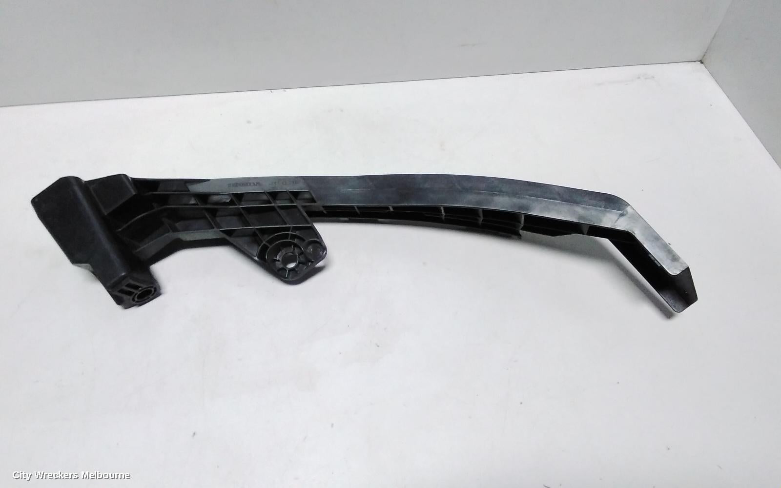 HONDA ODYSSEY, RC1, 02/2014 - 03/2022, LH HEAD LIGHT BRAKET : 69241 - Image 3