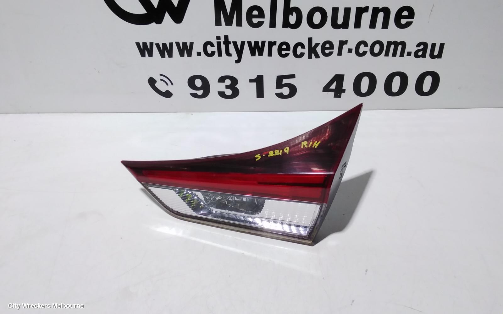TOYOTA COROLLA REAR GARNISH, TAILGATE LAMP (RH SIDE), ZRE182R/ZWE186R, HATCH, 03/2015 - 06/2018 - Image 2